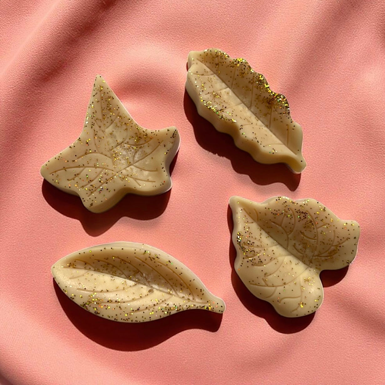 Sultana (L*sh) ~ Pack of 4 leaf Shaped Wax Melt