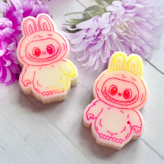 Rainbow Kiss ~ Labubu Wax Melt