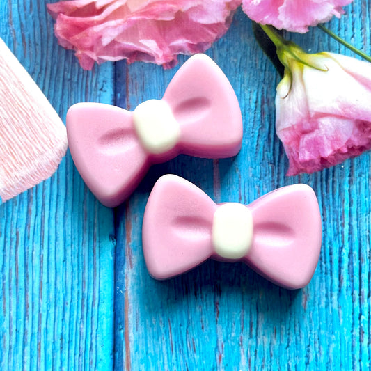 Flowerbomb ~ 2 Pack Bow Shaped Wax Melts