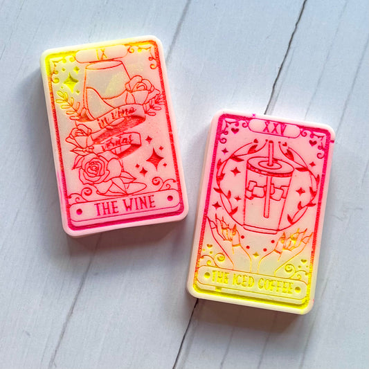 Pink Burberry (Perfume Dupe) ~ The Iced Coffee & The Wine Tarot Wax Melt