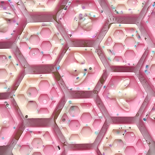 Honeysuckle & Elderflower ~ 2 Pack Honeycomb Wax Melts