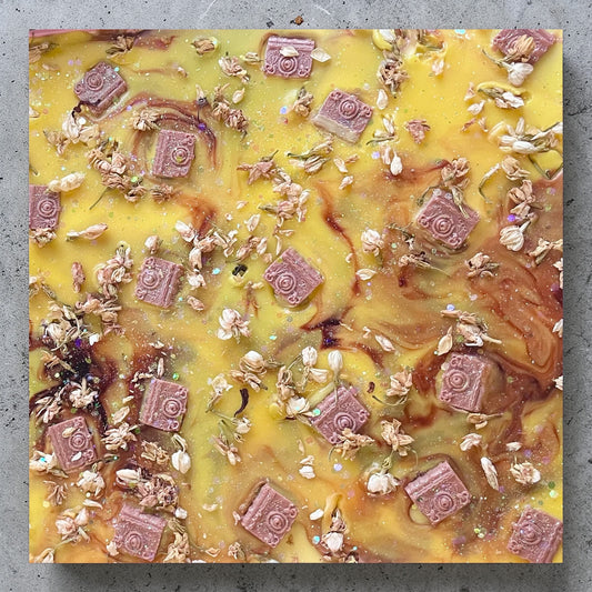 Vintage Bookstore ~ 50g Spell Book Botanicals Brittle Bag