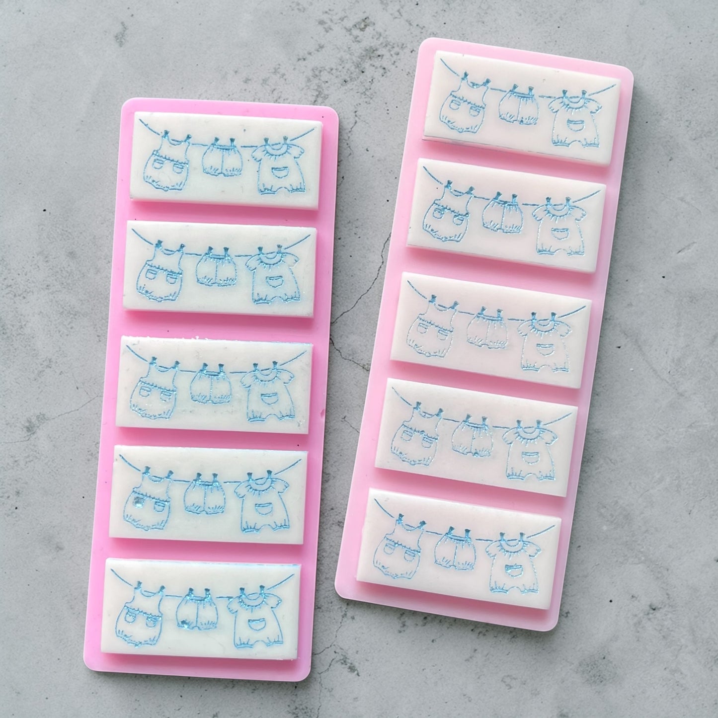 Molly-Mae Comfy Heaven Scent (Laundry) ~ Little Laundry Wax Melt Snap Bar