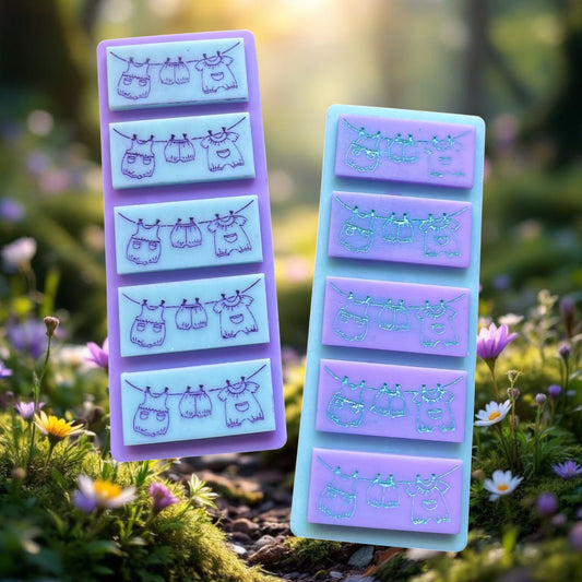 Snapdragon & Patchouli (Comfort) ~ Little Laundry Wax Melt Snap Bar