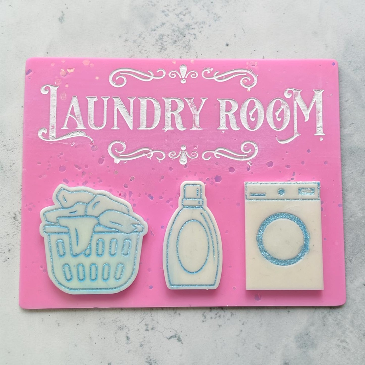 Various Scents ~ Laundry Room XL 150g Slab Wax Melt