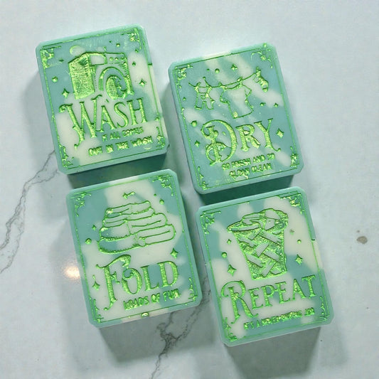 Comfortable Waterlily & Lime ~ Wash Dry Fold Repeat Wax Melt